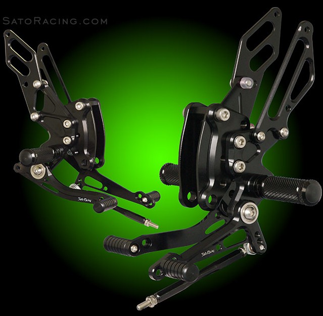 SATO Rear Sets - Kawasaki Ninja Z1000 2010-13 (non-ABS) | HardRacing