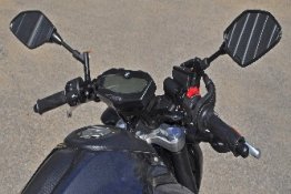 12-2407  WoodCraft - Clipon Adapter Plate 1.5 inch Riser Set w/Standard Black Bars - Yamaha FZ07 '15-18/MT-07  18-20