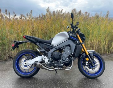 75-0419M    Hindle Full Stainless Exhaust   w/ Evolution  Megaphone Stainless Can       Yamaha  MT-09   2021-2024